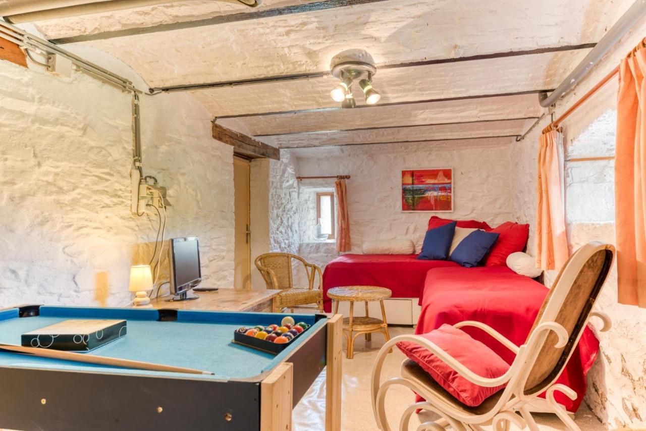 Chateau Ferme De Laval Sainte-Ode ภายนอก รูปภาพ